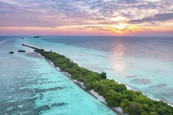 Sunset Dhigurah Island South Ari Atoll 32407743.Jpg